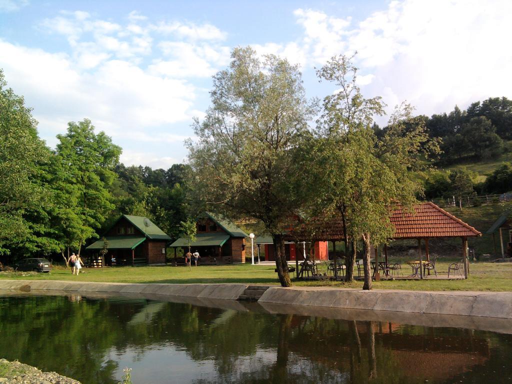 Holiday Homes Biser Lopatnice Lopatnica ภายนอก รูปภาพ